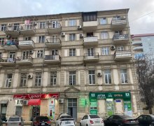 Satılır Köhnə Tikili Nizami m., Yasamal r.