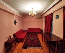 Satılır Köhnə Tikili Elmlər akademiyası m., Yasamal r. Satılır Köhnə Tikili Elmlər akademiyası m., Yasamal r.