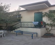 Kirayə (aylıq) Həyət evi/villa Azadlıq m., Binəqədi qəs., Binəqədi r. Kirayə (aylıq) Həyət evi/villa Azadlıq m., Binəqədi qəs., Binəqədi r.