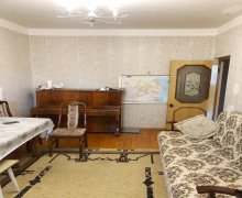 Satılır Köhnə Tikili Azadlıq m., 8-ci mikrorayon, Binəqədi r.