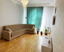 qara qarayevde satilan evler Qara Qarayev m., Nizami r.