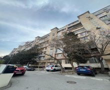 Satılır Köhnə Tikili 9-cu mikrorayon, Binəqədi r.