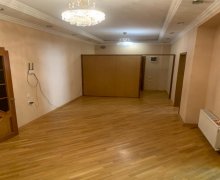 Satılır Yeni Tikili Gənclik Mall, Nəsimi r. Satılır Yeni Tikili Gənclik Mall, Nəsimi r.