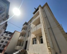 Satılır Yeni Tikili Qaraçuxur qəs., Suraxanı r.