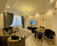 Satılır Yeni Tikili Qara Qarayev m., 8-ci kilometr, Nizami r.