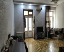 Satılır Köhnə Tikili 28 May m., Nəsimi r. Satılır Köhnə Tikili 28 May m., Nəsimi r.