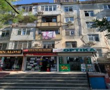 Satılır Köhnə Tikili Memar Əcəmi m., 4-cü mikrorayon, Nəsimi r. Satılır Köhnə Tikili Memar Əcəmi m., 4-cü mikrorayon, Nəsimi r.