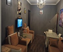 Satılır Köhnə Tikili Azadlıq m., 7-ci mikrorayon, Binəqədi r.