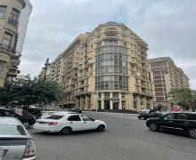 iceri seherde evlerin qiymeti İçərişəhər m., Səbail r.