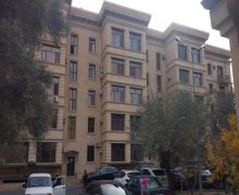 iceri seherde aylıq kiraye evler İçərişəhər m., Səbail r.