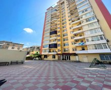 Satılır Yeni Tikili Elmlər akademiyası m., Yasamal r.