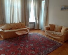 iceri seherde aylıq kiraye evler İçərişəhər m., Səbail r.