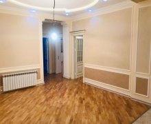 Satılır Yeni Tikili Elmlər akademiyası m., Yasamal r.