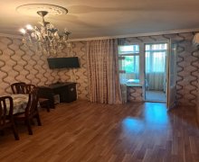 Satılır Köhnə Tikili İnşaatçılar m., Yasamal qəs., Yasamal r.