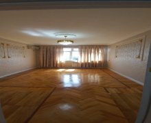 Satılır Köhnə Tikili Memar Əcəmi - 2 m., 4-cü mikrorayon, Nəsimi r.