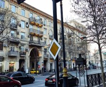 Satılır Köhnə Tikili Nizami m., Yasamal r.