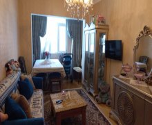 Satılır Köhnə Tikili Azadlıq m., 7-ci mikrorayon, Binəqədi r.