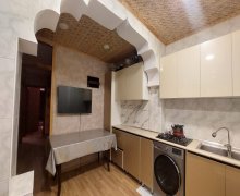 Satılır Köhnə Tikili Yeni Günəşli qəs., Suraxanı r.