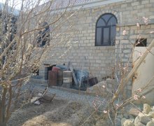 Satılır Həyət evi/villa Gəncə ş. Satılır Həyət evi/villa Gəncə ş.