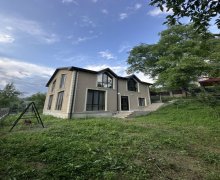 Kirayə (günlük) Həyət evi/villa Quba ş. Kirayə (günlük) Həyət evi/villa Quba ş.