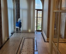 Satılır Yeni Tikili Elmlər akademiyası m., Yasamal r.