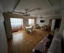 Satılır Köhnə Tikili Memar Əcəmi m., 4-cü mikrorayon, Nəsimi r.