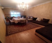 Satılır Köhnə Tikili Neftçilər m., Bakıxanov qəs., Sabunçu r.