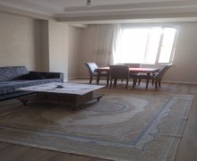 Satılır Yeni Tikili Saray, Abşeron r. Satılır Yeni Tikili Saray, Abşeron r.