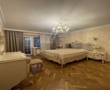 Satılır Köhnə Tikili Memar Əcəmi m., 4-cü mikrorayon, Nəsimi r.