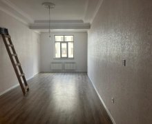 Satılır Yeni Tikili Xətai r.