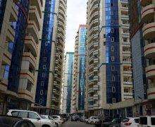 Satılır Yeni Tikili Bakıxanov qəs., Sabunçu r.