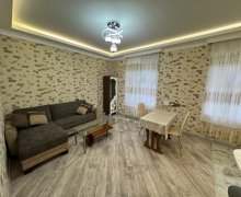 Kirayə (aylıq) Həyət evi/villa İnşaatçılar m., Yasamal r. Kirayə (aylıq) Həyət evi/villa İnşaatçılar m., Yasamal r.