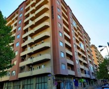 Satılır Yeni Tikili Elmlər akademiyası m., Yasamal r.