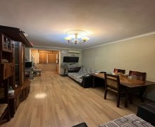 Satılır Köhnə Tikili Elmlər akademiyası m., Yasamal r.