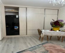 Satılır Yeni Tikili İnşaatçılar m., Yeni Yasamal qəs., Yasamal r.