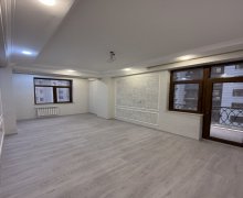 Satılır Yeni Tikili İnşaatçılar m., Yeni Yasamal qəs., Yasamal r.