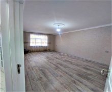 Satılır Köhnə Tikili Memar Əcəmi m., 9-cu mikrorayon, Binəqədi r.