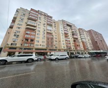 Satılır Yeni Tikili Azadlıq m., 8-ci mikrorayon, Binəqədi r.