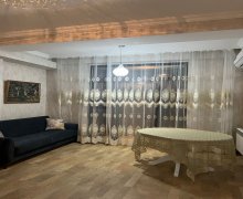 iceri seherde aylıq kiraye evler İçərişəhər m., Səbail r.