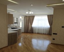 Satılır Yeni Tikili İnşaatçılar m., Yeni Yasamal qəs., Yasamal r.