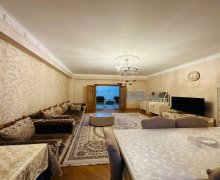 Satılır Yeni Tikili Elmlər akademiyası m., Yasamal r.