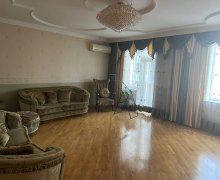 Satılır Yeni Tikili Nizami m., Nəsimi r.