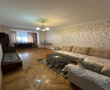 Satılır Köhnə Tikili Memar Əcəmi m., Yasamal r.