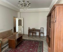 Satılır Yeni Tikili İnşaatçılar m., Yeni Yasamal qəs., Yasamal r.