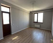 Satılır Yeni Tikili Suraxanı r.