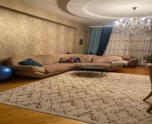 Satılır Yeni Tikili Memar Əcəmi m., 9-cu mikrorayon, Binəqədi r.