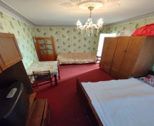 Satılır Köhnə Tikili Xalqlar dostluğu m., 8-ci kilometr, Nizami r.