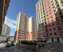 Satılır Yeni Tikili Azadlıq m., 7-ci mikrorayon, Binəqədi r.