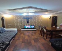 Satılır Köhnə Tikili İnşaatçılar m., Yasamal qəs., Yasamal r.