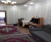 Satılır Köhnə Tikili Elmlər akademiyası m., Yasamal r.